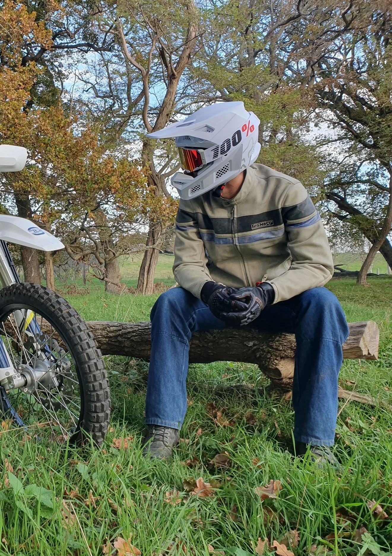 GEAR REVIEW FOX V3 HELMET thedirt .nz
